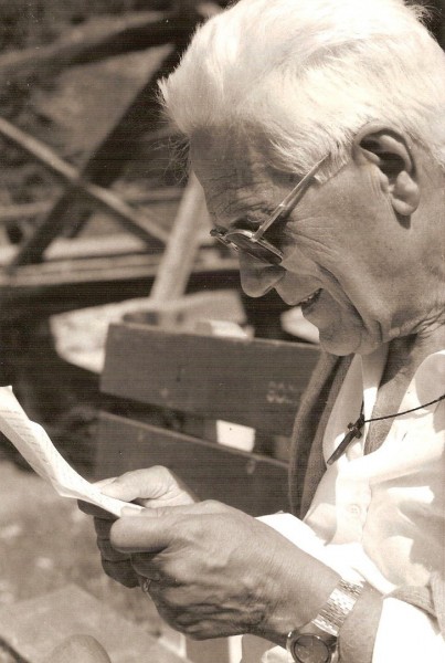 Una storia di solidarietà umana in tempi disumani Uno spettacolo di parole, immagini e musica ricorda fratel Arturo Paoli e l’amicizia con Ludwig Greve, poeta e scrittore tedesco nascosto e protetto durante l’occupazione nazista