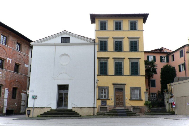 “Il sistema di igienizzazione basato sull'uso di probiotici e fagi selezionati non inquina ed è più efficace dei disinfettanti chimici” .  A Lucca la dottoressa Caselli presenta le ricerche in ambito di sanificazione